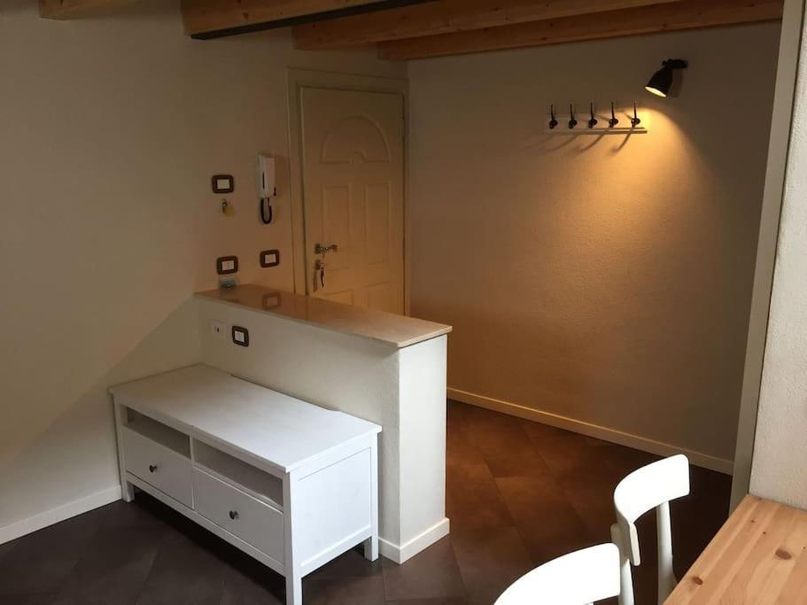 Apartamento Iseo Loft - Comfort In Downtown Exterior foto